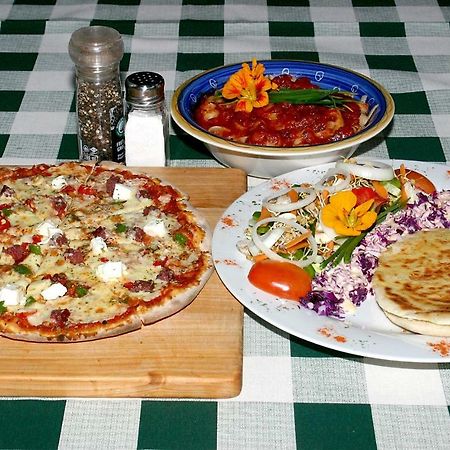 Bed and Breakfast Tower Of Pizza Ethels Drive Exterior foto